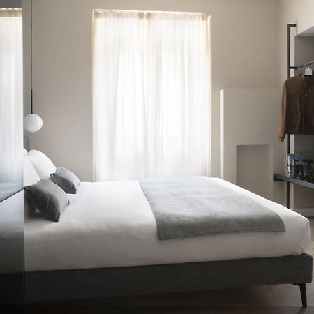 מילאנו Della Spiga Suites By Brera Apartments מראה חיצוני תמונה